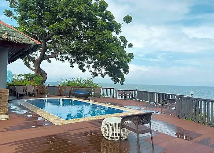 Blue Deep Powered By Cocotel Hotel Southern Leyte